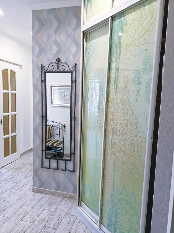 Home In Center With Jacuzzi 伊万诺-弗兰科夫斯克 外观 照片