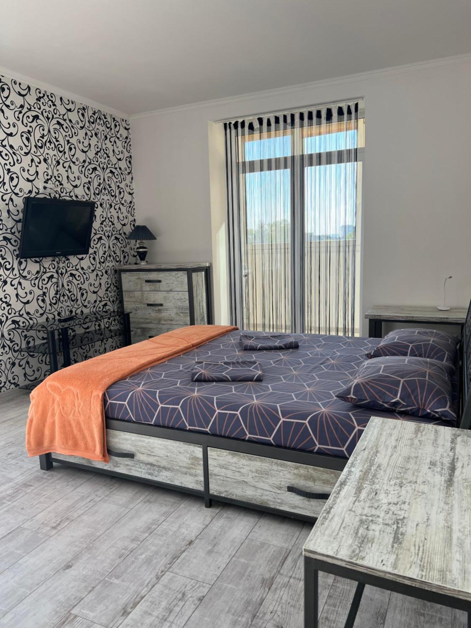 Home In Center With Jacuzzi 伊万诺-弗兰科夫斯克 外观 照片